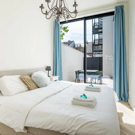 Beautiful Renovated In An Authentic Building